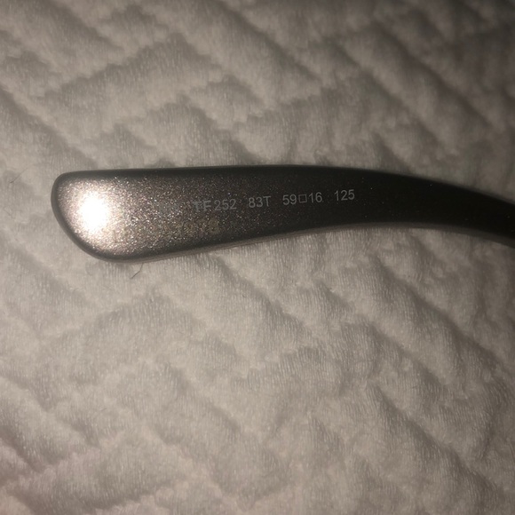 Tom Ford Whitney Sunglasses - Picture 2 of 4